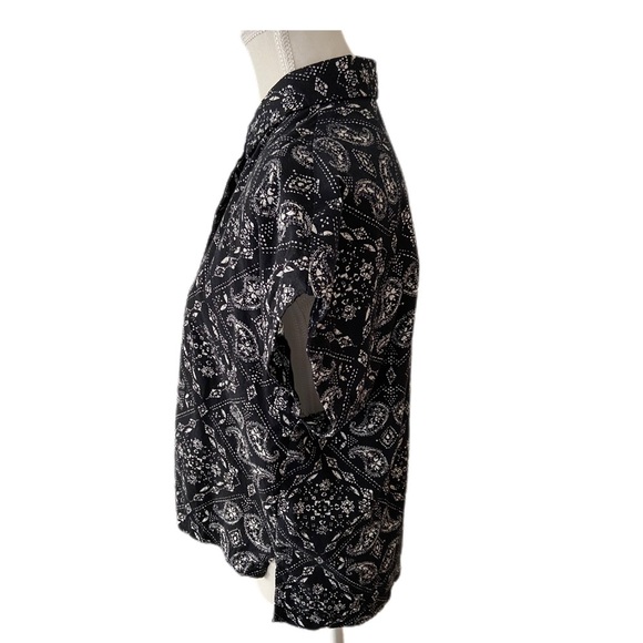 Black and White Paisley Print High Low Cap Sleeve Button Up Shirt Size Large - Picture 2 of 14
